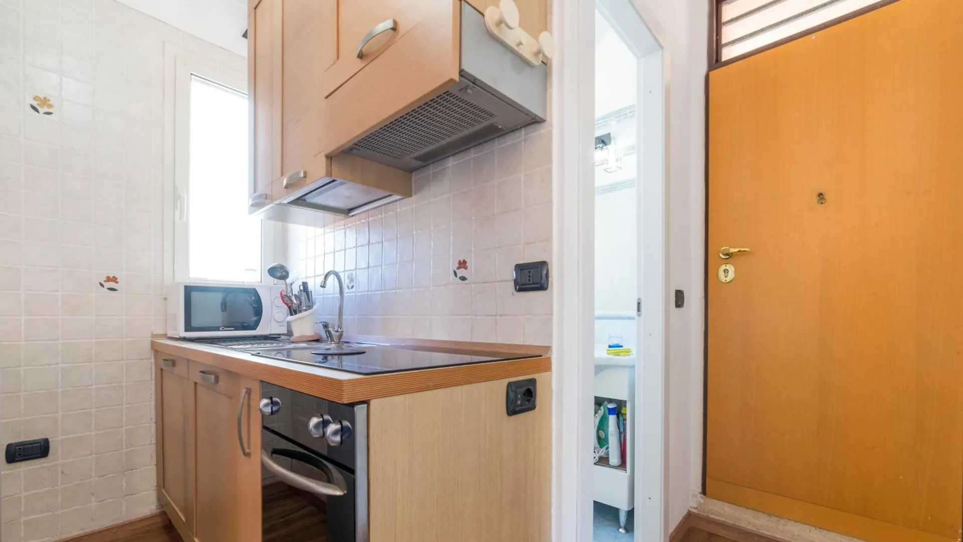 Studio In Trastevere Village Rome Italy